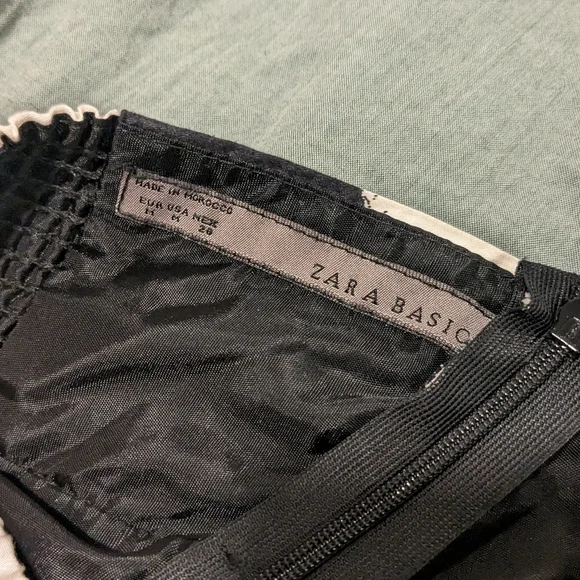 VGUC Zara Basics halter dress - Picture 4 of 4